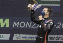 Келвин ван дер Линде одержал первую победу Kelvin van der Linde