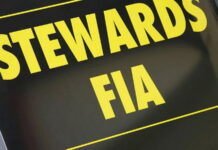 В FIA отменили решение о штрафе Сайнса FIA stewards