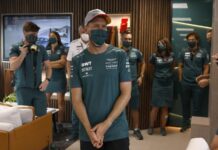 Феттель потеряет три позиции на старте Sebastian Vettel