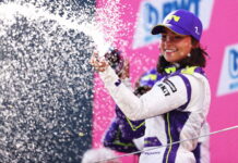 Чэдвик одержала уверенную победу Jamie Chadwick