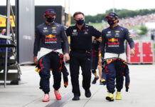 На машине Ферстаппена поменяли силовую установку Max Verstappen, Christian Horner, Sergio Perez