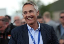 Мартин Уитмарш подписал контракт с Aston Martin Martin Whitmarsh