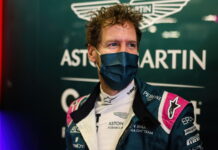Берни Экклстоун: Феттель уйдёт когда захочет Sebastian Vettel