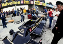 Марио Андретти об истории граунд-эффекта Colin Chapman with Mario Andretti's Lotus 79 Ford