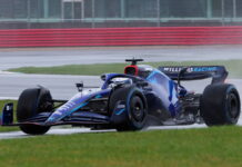 Круг Николаса Латифи в Сильверстоуне Williams FW44