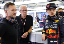 В Red Bull оплатят суперлицензию Ферстаппена Christian Horner, Helmut Marko, Max Verstappen