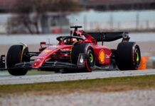 Сайнс доволен тем, что новые шины позволяют атаковать Carlos Sainz