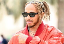 Гонщикам напомнили о запрете украшений за рулём Lewis Hamilton
