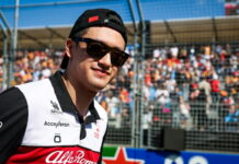 Гуанью Чжоу: В Формуле 1 я научился уважать соперников Guanyu Zhou