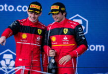 Палмер: Гонщики Ferrari должны действовать более жёстко Charles Leclerc, Carlos Sainz