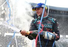 Митч Эванс победил и сохранил шансы на титул Mitch Evans