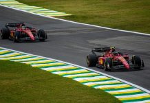 В Ferrari объяснили, почему Сайнс не пропустил Леклера Carlos Sainz, Charles Leclerc