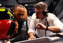 В Mercedes намерены обсудить вопрос об инженере Льюиса Lewis Hamilton, Peter Bonnington