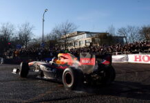 Red Bull провела гоночное шоу в Милтон Кинсе Red Bull