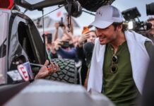 Карлос Сайнс радуется успехам отца в Дакаре Carlos Sainz
