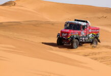 Дакар-2023: Лидер зачёта грузовиков Лопрайс наехал на зрителя Ales Loprais, Dakar-2023