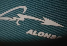 Фернандо Алонсо примерил униформу Aston Martin Fernando Alonso