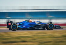 Williams проводит обкатку FW45 в Сильверстоуне Alex Albon
