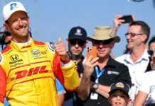 Грожан выиграл поул на первом этапе сезона Romain Grosjean