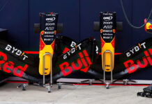 Новинки, представленные командами в Сингапуре Spare wings for the RB19