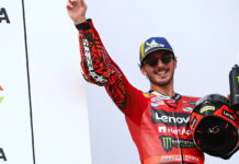 Баньяя выиграл гонку с 13-го места и вернулся в лидеры Francesco Bagnaia