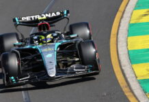 Вольфф: Иногда машина демонстрирует высокую скорость Lewis Hamilton