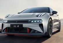 Кими Райкконен и Чжоу в совместной рекламе