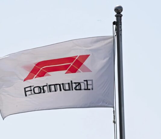 В Формуле 1 представили календарь на сезон 2027 года Formula 1 flag