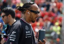 Льюис Хэмилтон: Нам не хватает двух-трёх десятых Lewis Hamilton