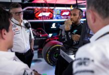 Дело об анонимных письмах, полученных Mercedes, закрыто Toto Wolff, Peter Bonnington, Lewis Hamilton