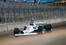 Зак Браун выиграл гонку за рулём чемпионской Williams Zak Brown