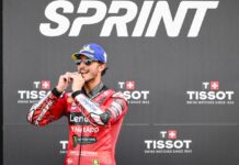 Баньяя выиграл спринт после падений, ошибок и штрафов у соперников Francesco Bagnaia