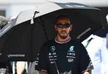 Льюис Хэмилтон: Машина была неправильно собрана Lewis Hamilton
