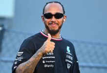 Чандхок: На Хэмилтона давит отсутствие результатов Lewis Hamilton
