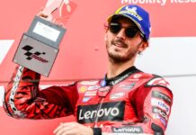 Баньяя победил, Мартин прорвался на подиум, Акоста снова упал Francesco Bagnaia
