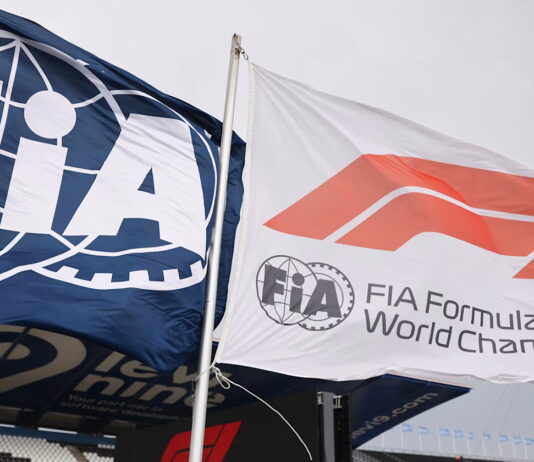 FIA смягчила ограничения на двигатели до конца 2028 года FIA flag