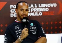 Хэмилтон: Надо бы вернуть традиционные ручные КПП Lewis Hamilton