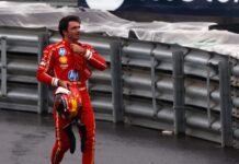 Карлос Сайнс стартует с пит-лейн Carlos Sainz