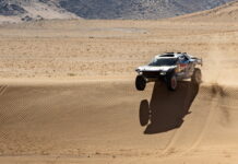 У Лёба проблемы, у Сайнса переворот: Шесть разных лидеров за день Dakar, Carlos Sainz, Ford M-Sport