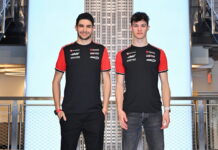 Haas проводит съёмочный день в Сильверстоуне Esteban Ocon, Oliver Bearman