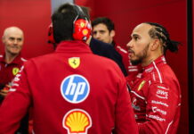 Хэмилтон учит итальянский, чтобы лучше понимать команду Lewis Hamilton