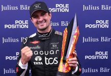 Властелин дождя: Эванс вырвал поул в экстремальных условиях Mitch Evans