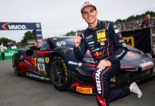 Фермюлен нанес удар в последнюю минуту: Двойной успех Ferrari Thierry Vermeulen