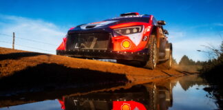 Технические проблемы Тянака вывели Фурмо на первое место Adrien Fourmaux