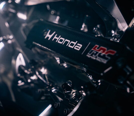 Формула 1 перейдёт на 3-х литровые двигатели V8 Honda Launch day
