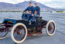 Ферстаппен и Линдблад соревнуются за рулём Ford Max Verstappen, Arvid Lindblad