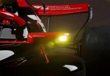 На зеркалах заднего вида появилась новая индикация Flashing yellow mirror lights