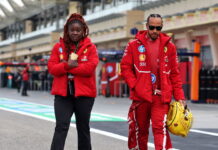 В окружении Хэмилтона продолжаются перестановки Ella Yeboah, Lewis Hamilton