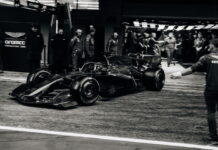 Новая машина Aston Martin впервые выехала на трассу Lance Stroll