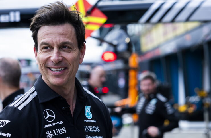 В Mercedes уже работают над машиной 2027 года Toto Wolff